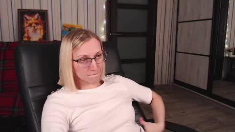 Vika online show from 02-18-26, 03:52