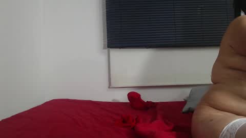 Snapshot of viki_mom chatting on 01-06-25, 06:14 Viki Mom online show from 01-06-25, 06:14