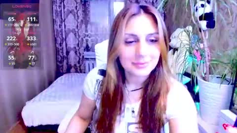Snapshot of vikilove_ chatting on 06-21-26, 07:16 Victoria online show from 06-21-26, 07:16