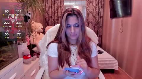 Snapshot of vikilove_ chatting on 07-30-26, 06:56 Victoria online show from 07-30-26, 06:56