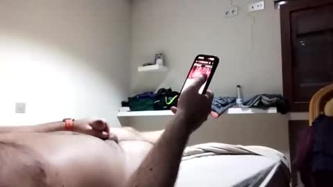 Snapshot of vikingo3333893888 chatting on 10-20-25, 09:37 Vikingo online show from 10-20-25, 09:37