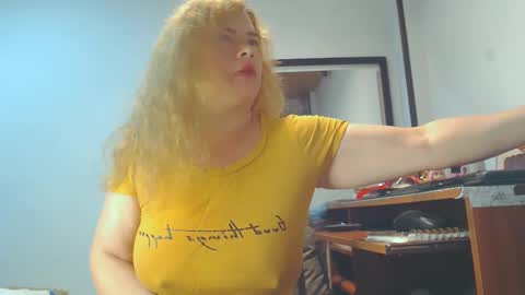 Snapshot of vikktoriaaa chatting on 03-12-25, 08:51 VIKKKTORIAAA online show from 03-12-25, 08:51