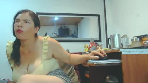 Snapshot of vikktoriaaa chatting on 09-20-25, 05:19 VIKKKTORIAAA online show from 09-20-25, 05:19