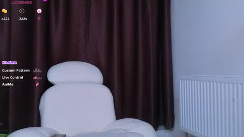 Vixi online show from 02-21-26, 08:21