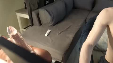 Max online show from 10-30-25, 05:35