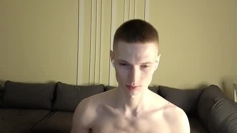 Max online show from 03-29-26, 03:12