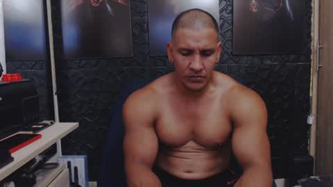 Viktor Herrera online show from 07-17-26, 08:24
