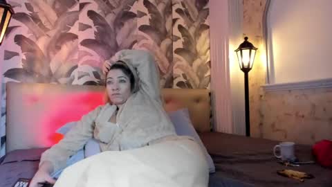Viktoria online show from 04-15-26, 01:01