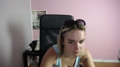 Snapshot of viktoria_lovely chatting on 06-26-26, 07:13 viktoria_lovely online show from 06-26-26, 07:13
