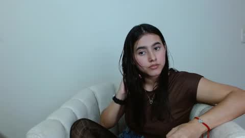 vikysexy28 online show from 03-06-25, 10:26