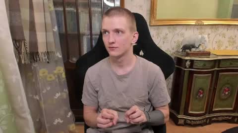 Dimoooooon online show from 04-18-26, 07:29