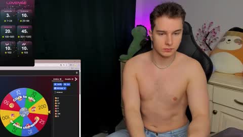 Vincent Strong online show from 11-24-25, 08:25