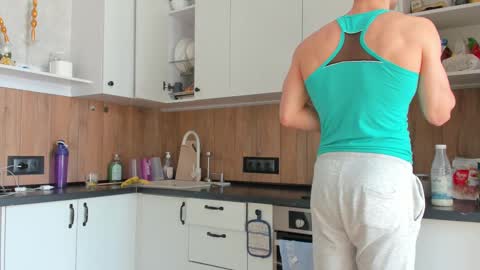 Vincent.  uncut 18cm online show from 02-24-25, 07:55