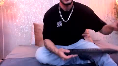 Snapshot of vincentblack_ chatting on 09-16-25, 04:02 Vincent online show from 09-16-25, 04:02