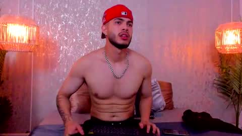 Snapshot of vincentblack_ chatting on 09-19-25, 03:41 Vincent online show from 09-19-25, 03:41