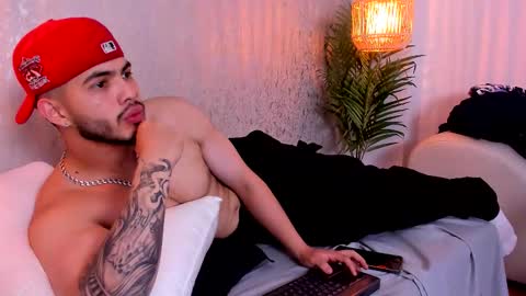 Snapshot of vincentblack_ chatting on 10-09-25, 04:10 Vincent online show from 10-09-25, 04:10