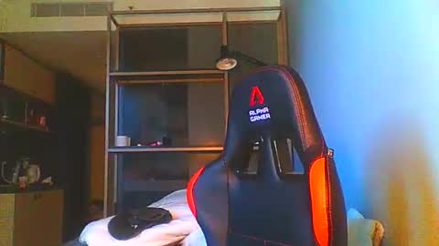 Snapshot of vincentprice69 chatting on 10-26-25, 11:49 vincentprice69 online show from 10-26-25, 11:49