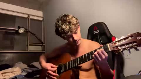 Snapshot of vincentprice69 chatting on 11-14-25, 06:06 vincentprice69 online show from 11-14-25, 06:06