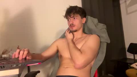 Snapshot of vincentprice69 chatting on 02-25-26, 09:24 vincentprice69 online show from 02-25-26, 09:24