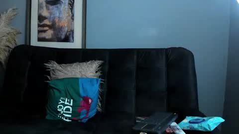 Vincent Sartori online show from 10-28-25, 06:17