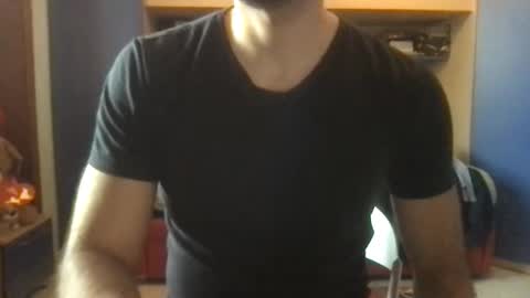 Snapshot of vincenzosicyli chatting on 11-05-25, 10:48 vic online show from 11-05-25, 10:48