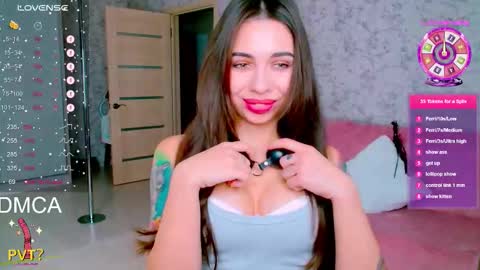 Vinkiepinkie online show from 09-21-25, 03:24