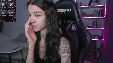 vinkitinkii online show from 12-18-24, 06:21