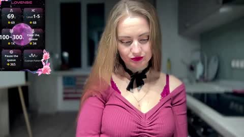 Funny  girl online show from 01-16-25, 11:06