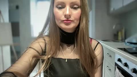 Funny  girl online show from 03-05-25, 10:44