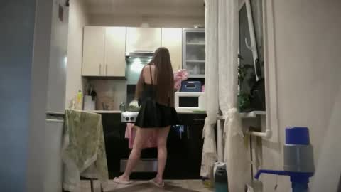 Snapshot of viola_1 chatting on 05-24-26, 08:25 Funny girl online show from 05-24-26, 08:25