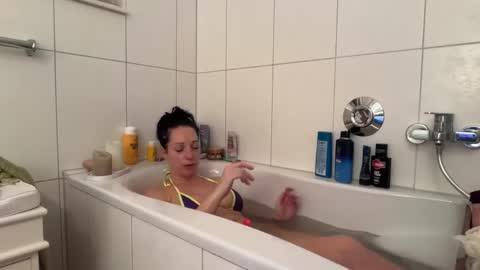 Vio online show from 02-13-26, 06:15