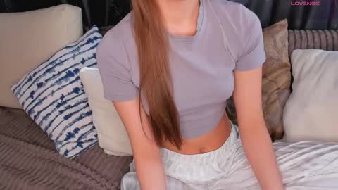 Snapshot of violafooxx chatting on 02-28-26, 07:09 violafooxx online show from 02-28-26, 07:09