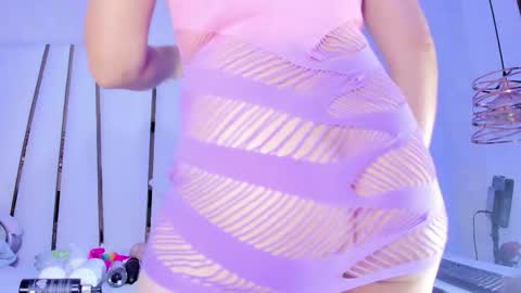 violeet_gray online show from 10-29-25, 10:28