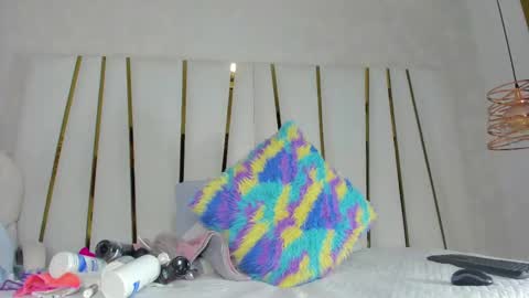 violeet_gray online show from 11-12-25, 11:21