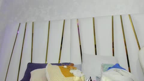 violeet_gray online show from 02-02-26, 11:31