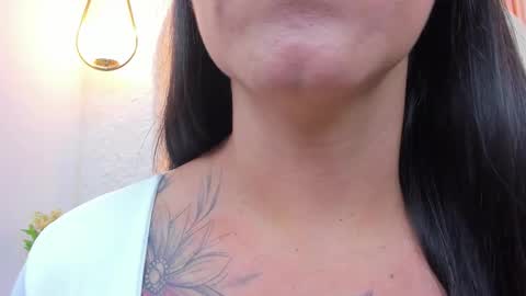 Snapshot of violeet_scottt chatting on 02-10-26, 12:59 Violette online show from 02-10-26, 12:59