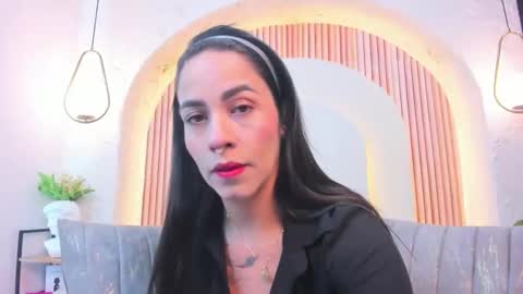 Snapshot of violeet_scottt chatting on 02-16-26, 10:11 Violette online show from 02-16-26, 10:11