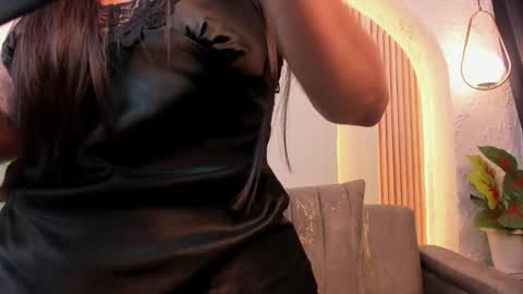 Snapshot of violeet_scottt chatting on 02-28-26, 10:27 Violette online show from 02-28-26, 10:27