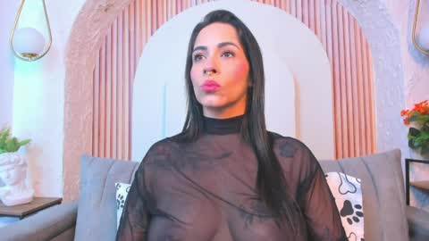 Violette online show from 05-28-26, 12:02