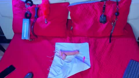 Violet online show from 12-14-25, 03:50