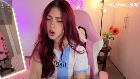 Snapshot of violet_ch chatting on 05-26-26, 06:59 violet online show from 05-26-26, 06:59