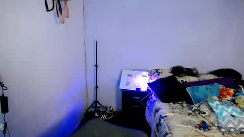 Snapshot of violet_hyuga chatting on 02-20-25, 04:28 violet_hyuga online show from 02-20-25, 04:28