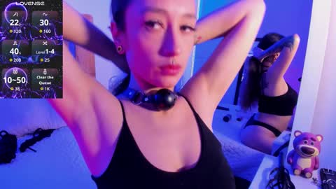 Violet Jones online show from 03-28-26, 05:01