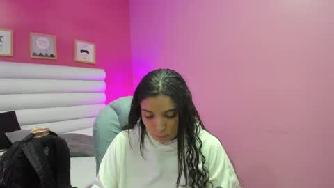 violet_sinclair online show from 04-27-26, 11:19