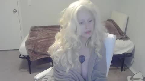 Snapshot of violet_winter97 chatting on 12-08-24, 02:39 violet_winter97 online show from 12-08-24, 02:39