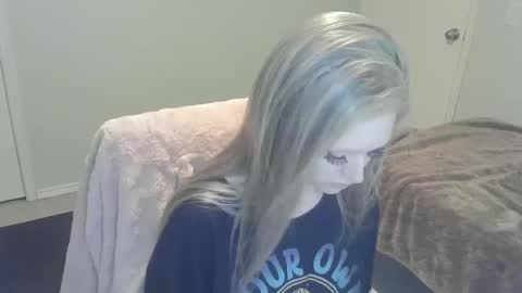 Snapshot of violet_winter97 chatting on 12-19-24, 07:07 violet_winter97 online show from 12-19-24, 07:07