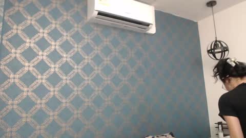 Snapshot of violeta_cute18 chatting on 12-20-24, 01:25 Violeta online show from 12-20-24, 01:25