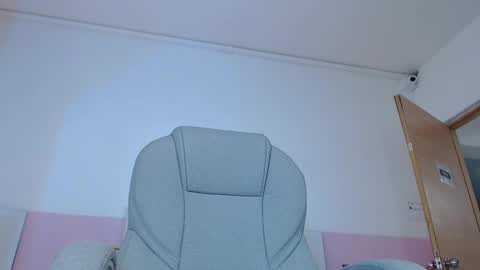 Snapshot of violeta_leon chatting on 02-22-25, 10:07 Violeta leon online show from 02-22-25, 10:07