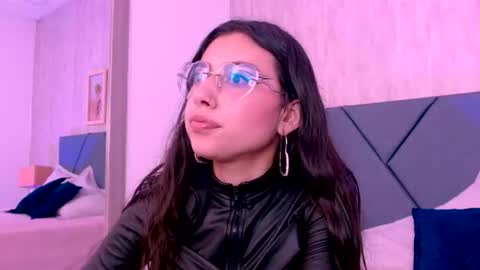 Snapshot of violeta_muns chatting on 06-29-26, 07:25 Violeta online show from 06-29-26, 07:25