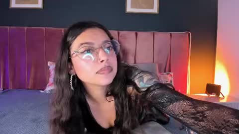 Snapshot of violeta_muns chatting on 07-10-26, 06:10 Violeta online show from 07-10-26, 06:10